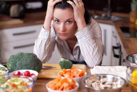 Если вы сомневаетесь, выбросьте его Выбросьте продукты повышенной опасности, оставленные в температурной опасной зоне более чем на четыре часа –
